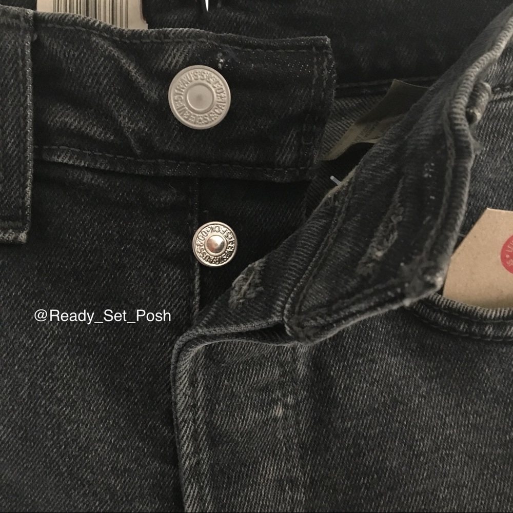 {New} Levi's high waisted vtg. looking shorts 24 - Picture 4 of 8
